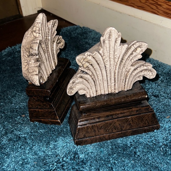 Vintage Acanthus Leaf Motif Marbled Solid Stone Bookends/ Sculpture Decor - Picture 12 of 16